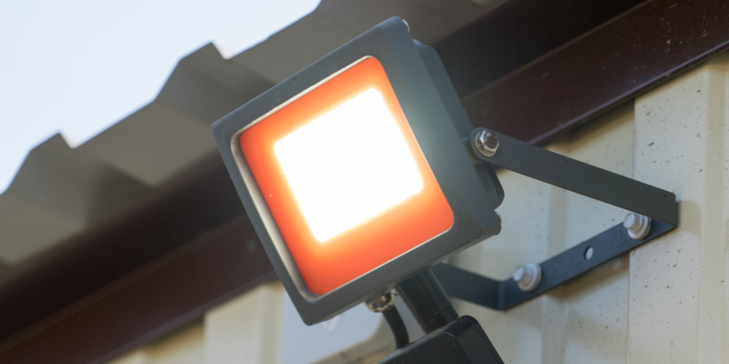 4 Advantages of Motion Flood Light Installation